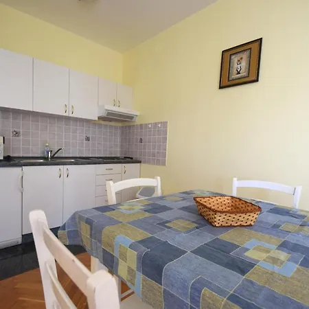 Apartment Luka Malinska