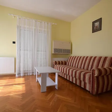 Apartamento Luka